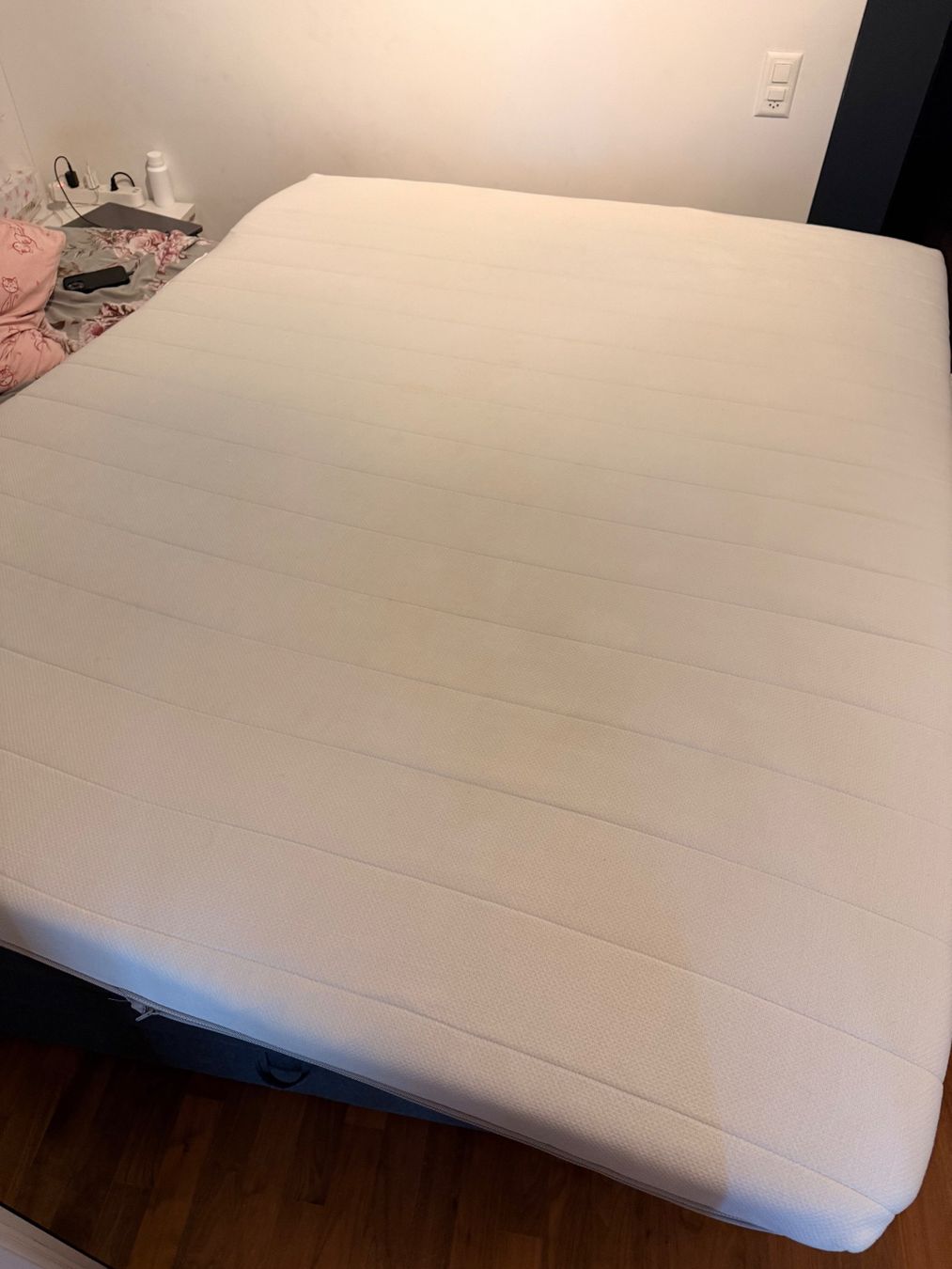 Ikea Materassi: Mattress white okay condition 160x200 cm – Usato da Zürich venduto da kei_cff8