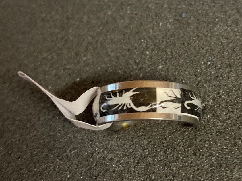 Ringe: BAGUE - SCORPION - 18 – Neu (gemäss Beschreibung) aus Le Brassus von cinema13