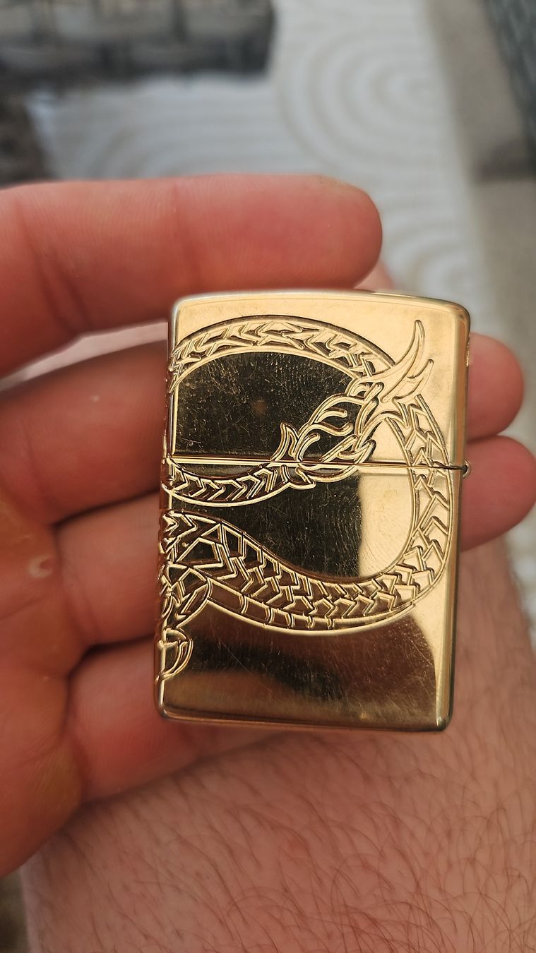 Zippo Feuerzeuge: Zippo Lighter Gold Dragon China – Gebraucht aus Rickenbach b. Wil von nic_8ljr 2