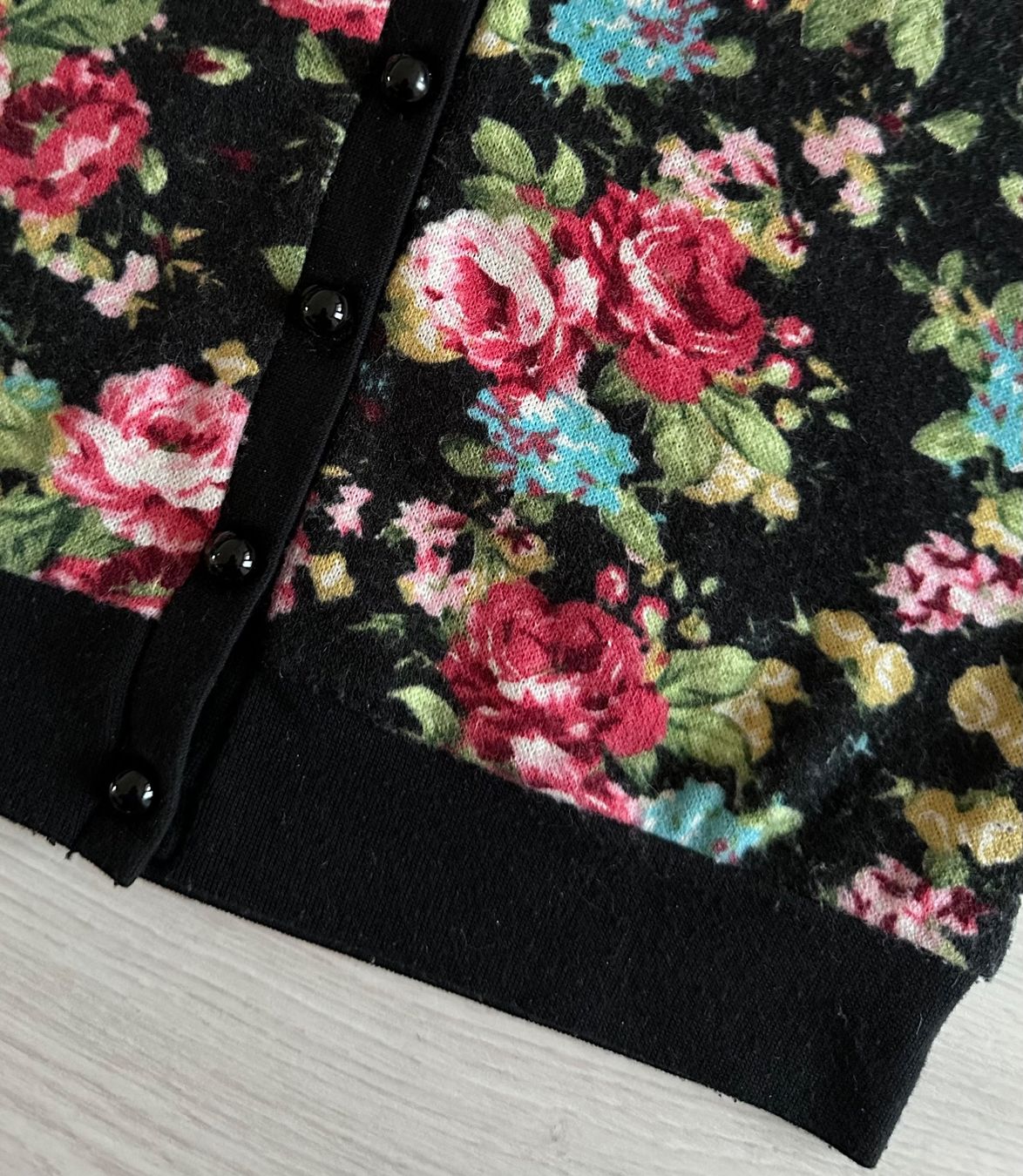 Gilet & Giacche senza maniche: Cardigan à fleurs, Banned – Nuovo (secondo la descrizione) da La Neuveville venduto da flodocha 4