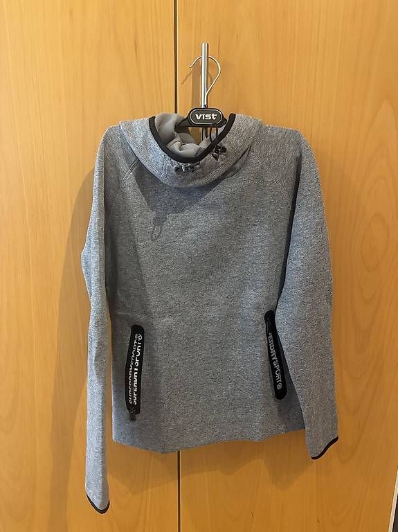 Maglioni & Felpe: Pulli – Usato da Weite venduto da leu_n62n