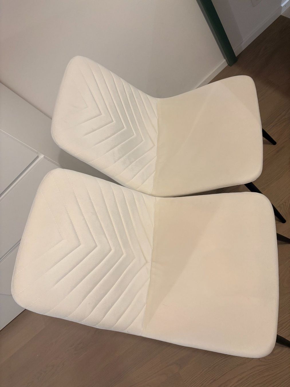 Sedie: Set of 4 dining chairs with cover – Usato da Zürich venduto da akh_7xjv