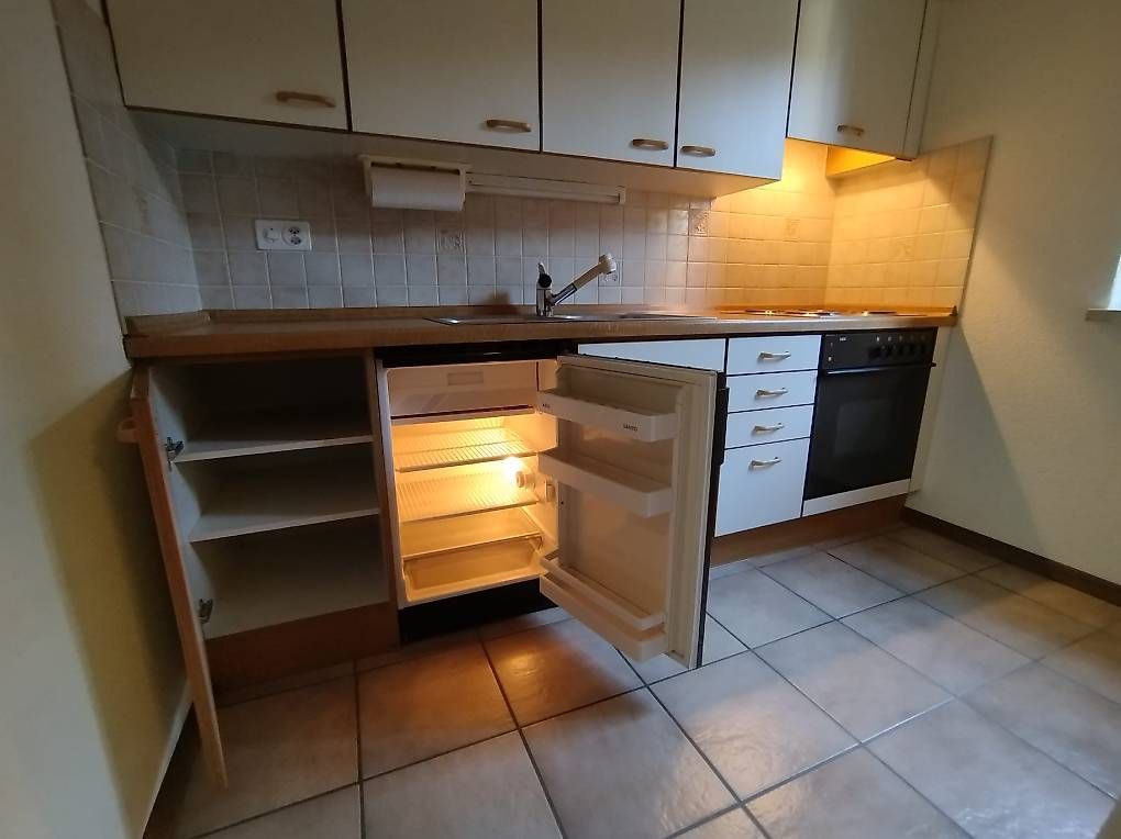Komplettküchen: Cucina e 3 poltrone – Gebraucht aus Locarno von inf_cl25 3