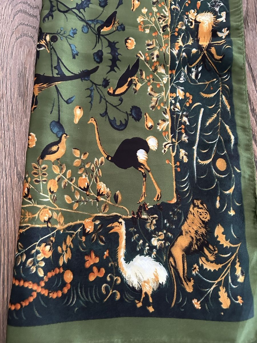 Foulards, Tücher & Schals: Foulard mit Straussen – Neu (gemäss Beschreibung) aus Hofstetten SO von Treasurefinds