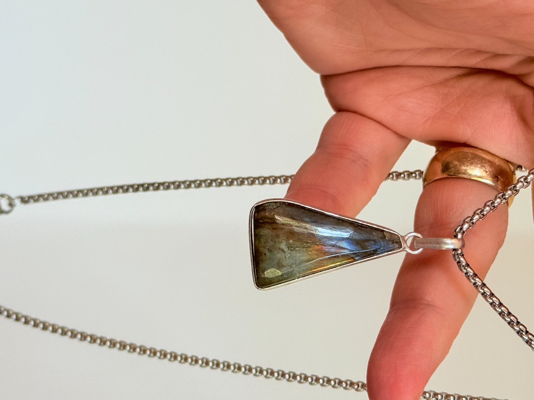 Colliers: Collier avec Labradorite – Neuf avec emballage d'origine à Genève par AWWA 2