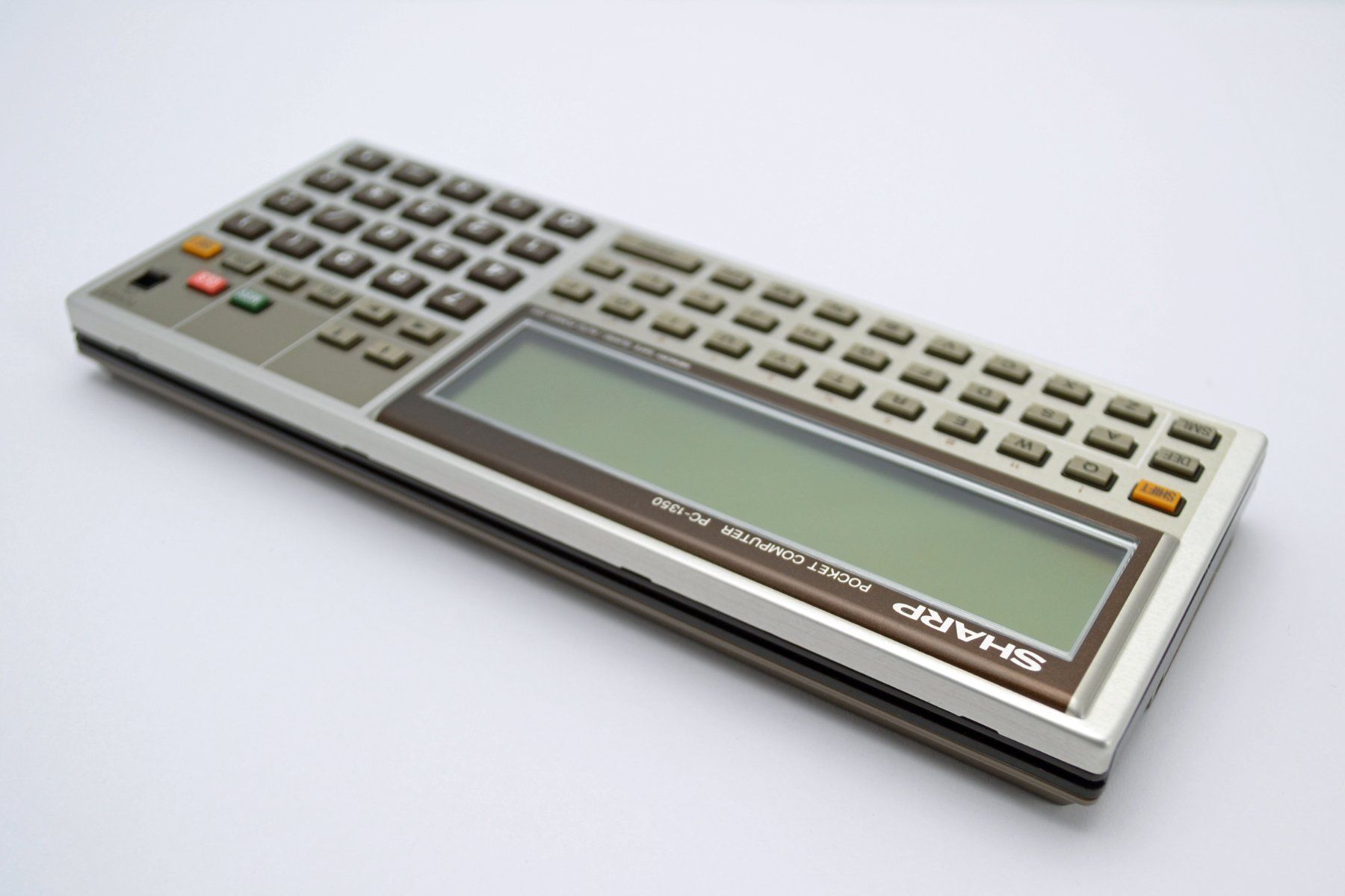 PC: Sharp PC-1350 Pocket Computer - inkl. RAM Card und Koffer – Usato da Winkel venduto da m_classic 7