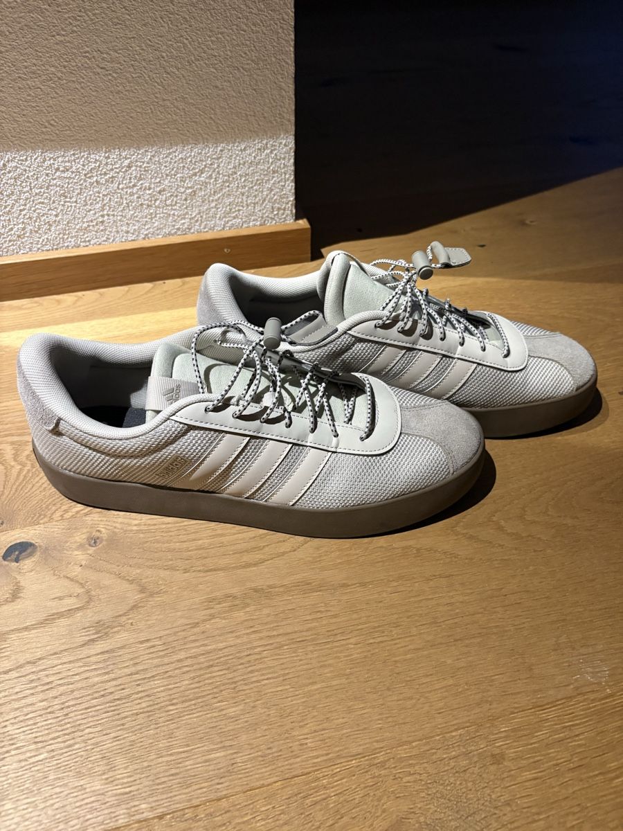 Scarpe da uomo: Turnschuhe Adidas – Nuovo (secondo la descrizione) da Appenzell venduto da giudebo