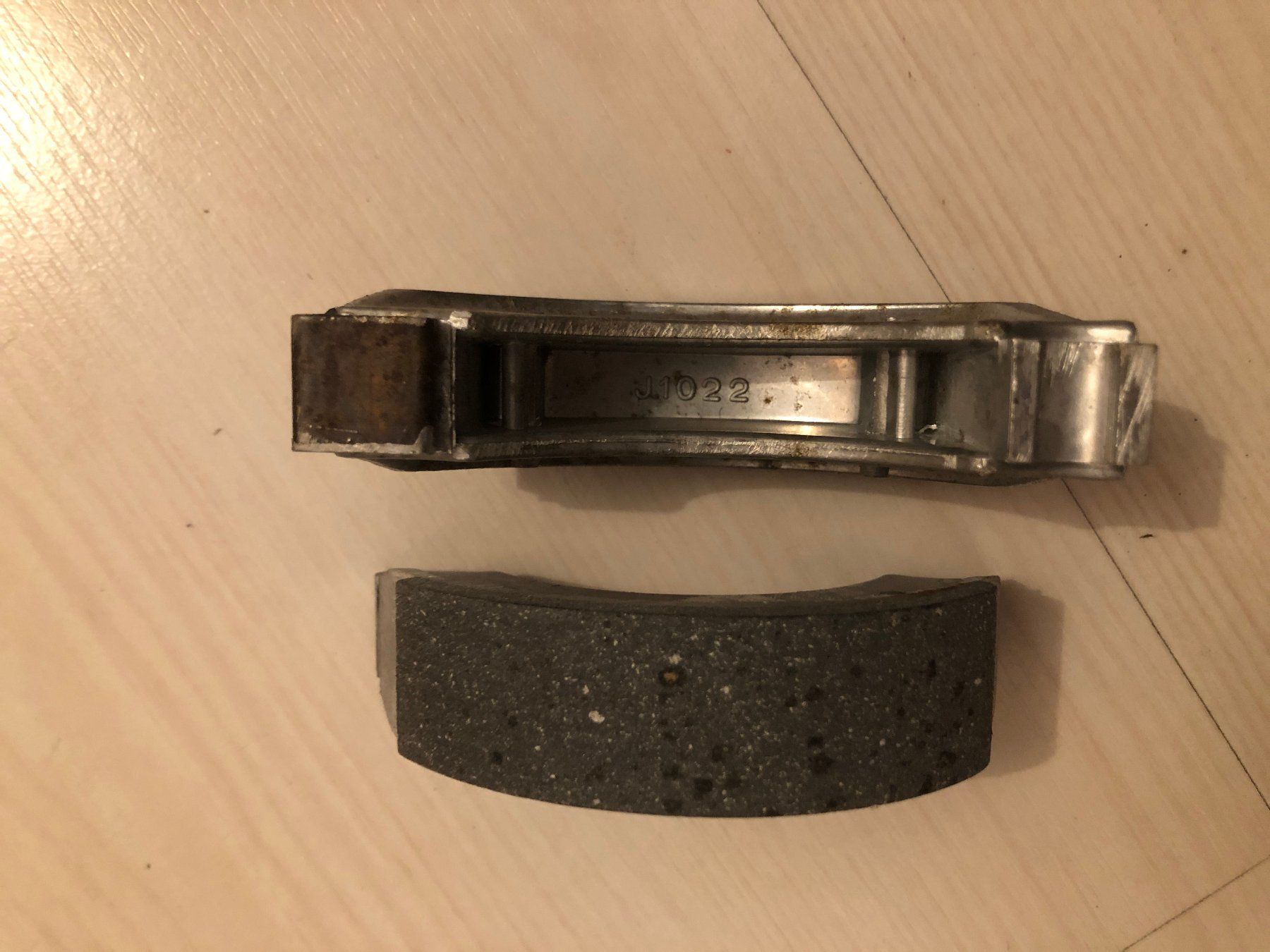Pièces pour mobylette: Bremsbacken Bremsbeläge FORMA J1022, PUCH VS – Neuf avec emballage d'origine à Wollerau par Seppi37 3