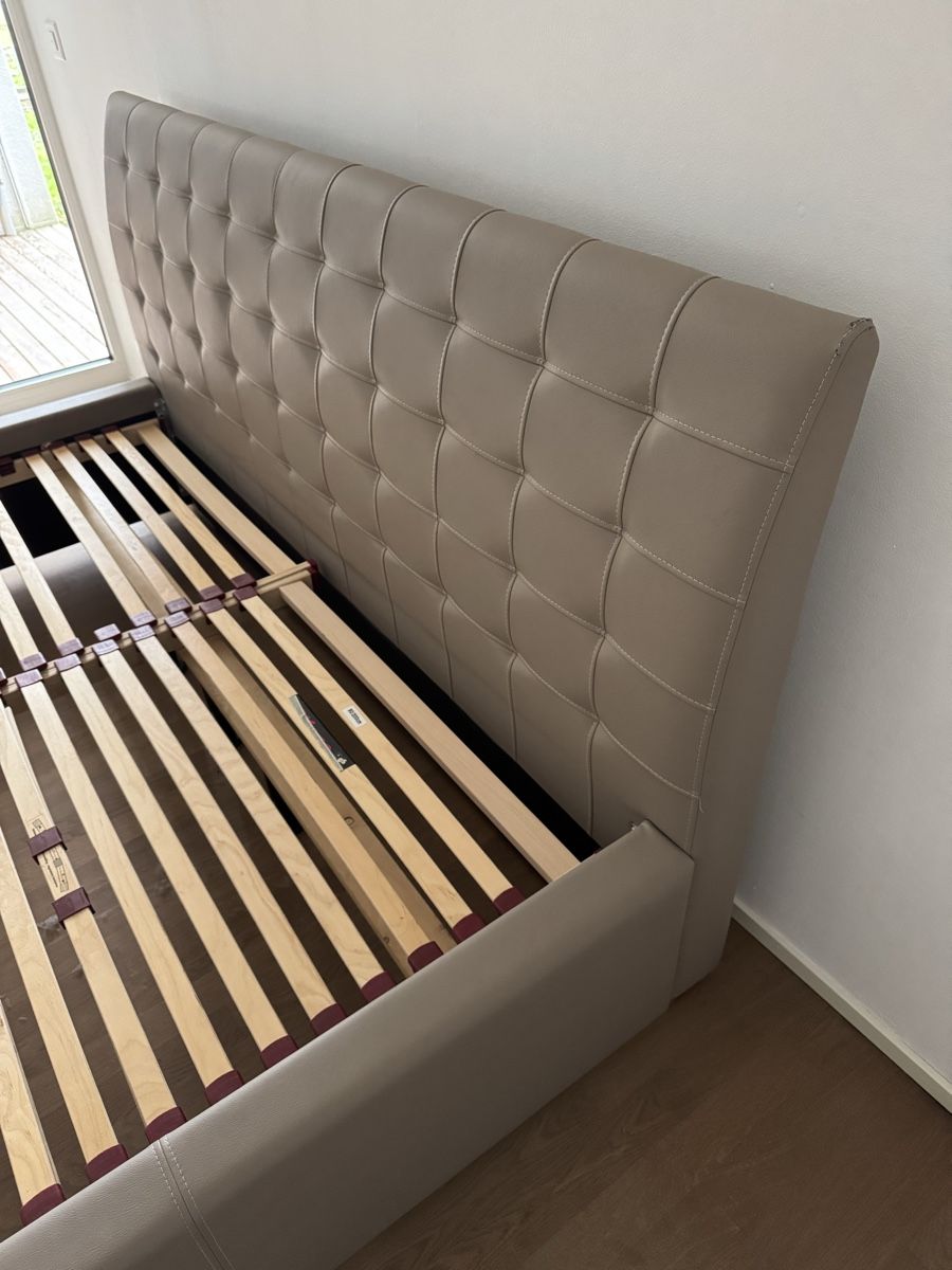 Letti: Grosses Doppelbett – Usato da Buchs ZH venduto da manu0123 4