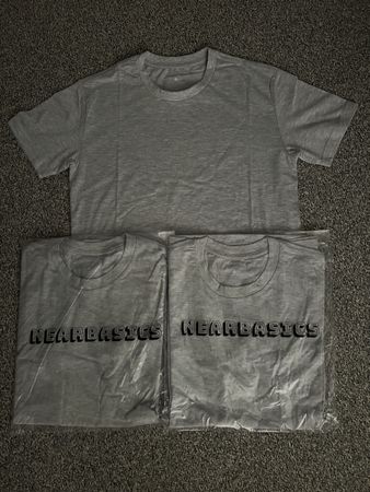 Nearbasics T-Shirts, Grau, Grösse S, Neu, Top Zustand!