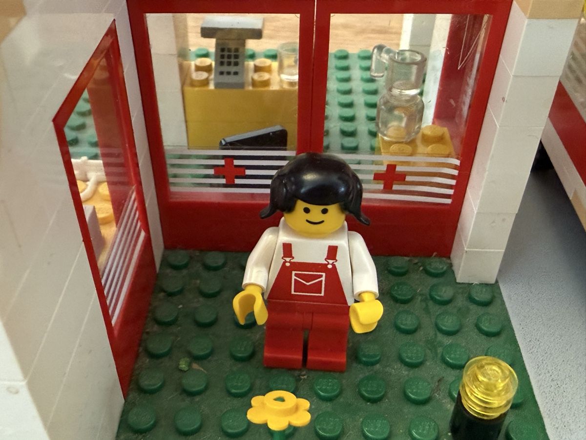 Lego Spielzeuge: Lego 6380 Krankenhaus – Gebraucht aus Altdorf UR von Sanna08 8