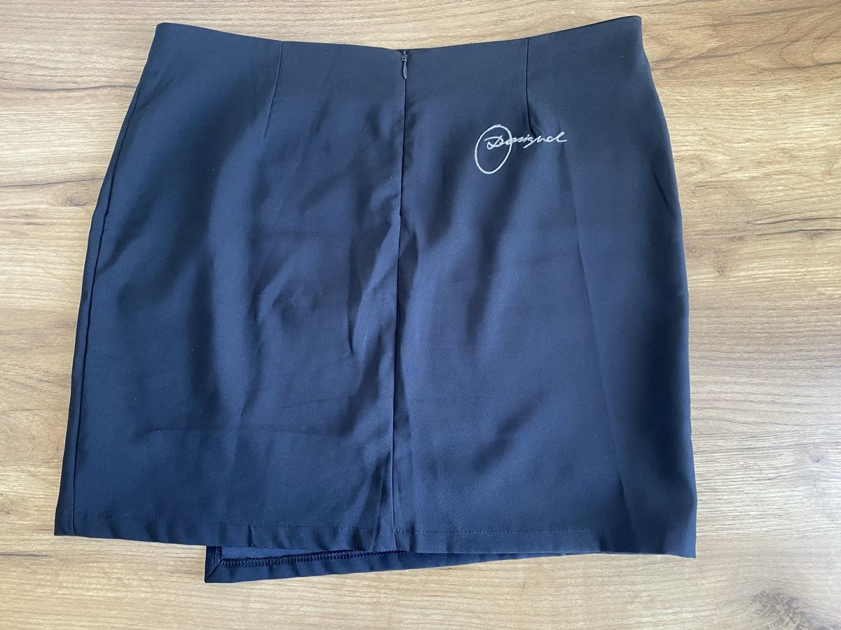 Desigual Jupes: Jupe Desigual – Neuf (Voir description) à Chézard-St-Martin par monster2525 5
