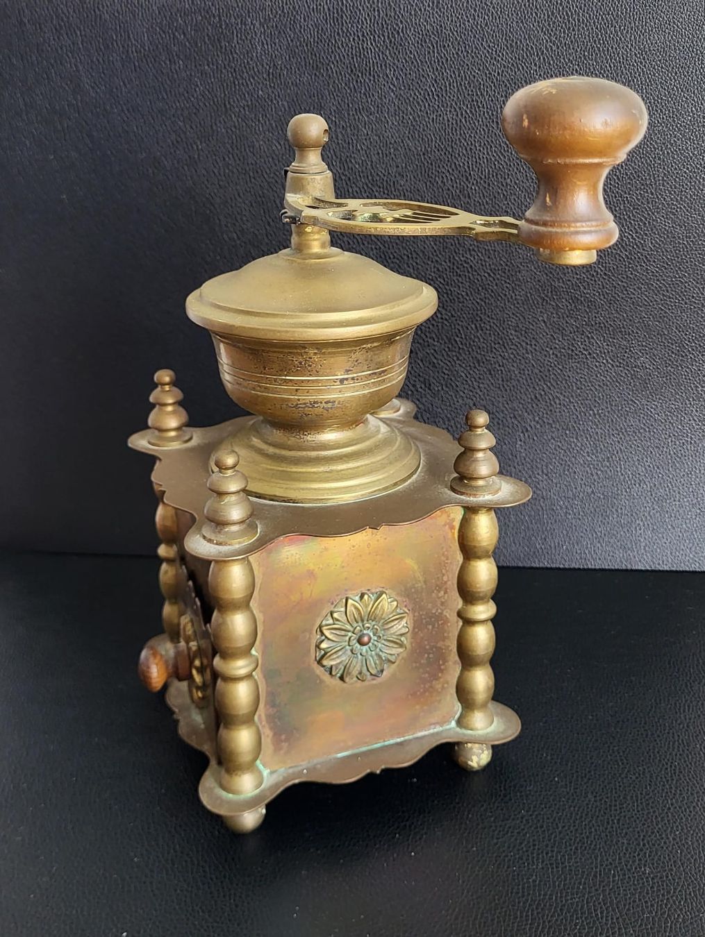 Appareils de cuisine: Kaffeemühle Messing antik  – D'occasion à St Gallen par keller020 3