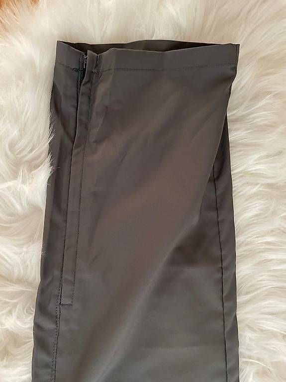 Pantaloni: Head Tennishose lang Damen Grösse S Farbe Anthrazit – Usato da Lenzerheide/Lai venduto da didi_84 1
