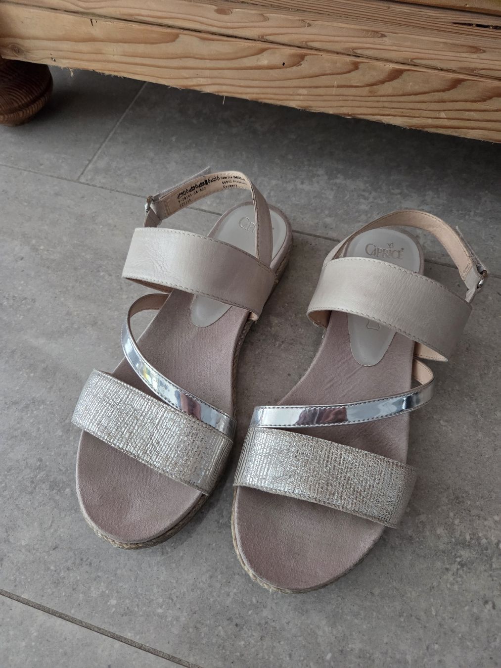 Damenschuhe: schöne Sandalen Caprice – Gebraucht aus Wiesendangen von Sinhuk 2