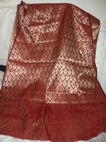 tissu de jacquard bordeaux avec fil dorée neuf 1.5 x 1.1 m