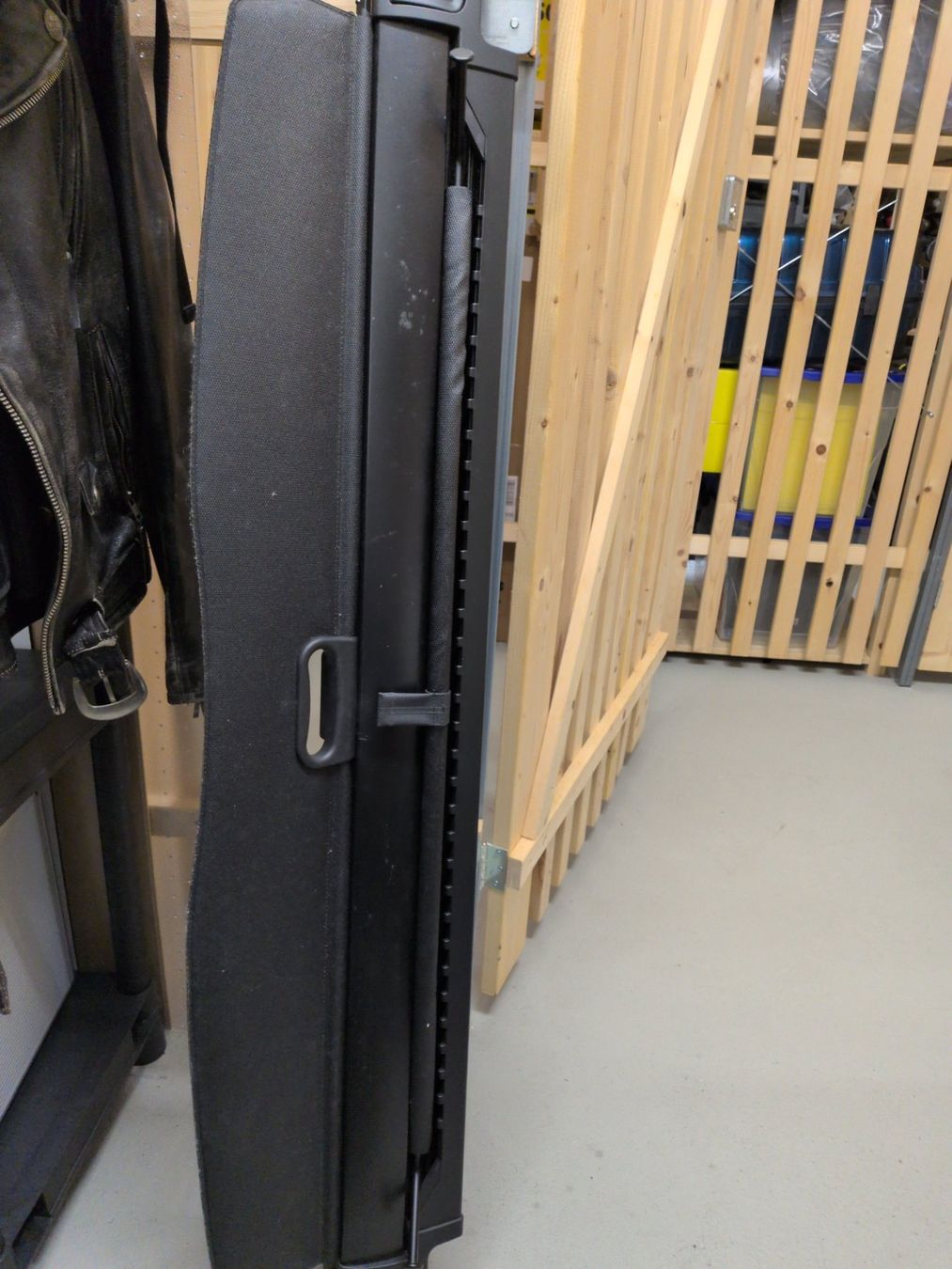 BMW Tutti pezzi di ricambio auto: Original Laderaumabdeckung BMW 3 E91 LCI – Usato da Oberengstringen venduto da chevchelios