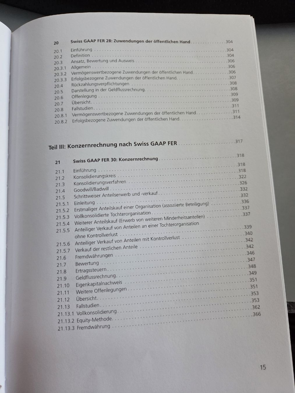 Libri: Swiss GAAP FER Lehrbuch – Nuovo (secondo la descrizione) da Lostorf venduto da _Venus_ 8