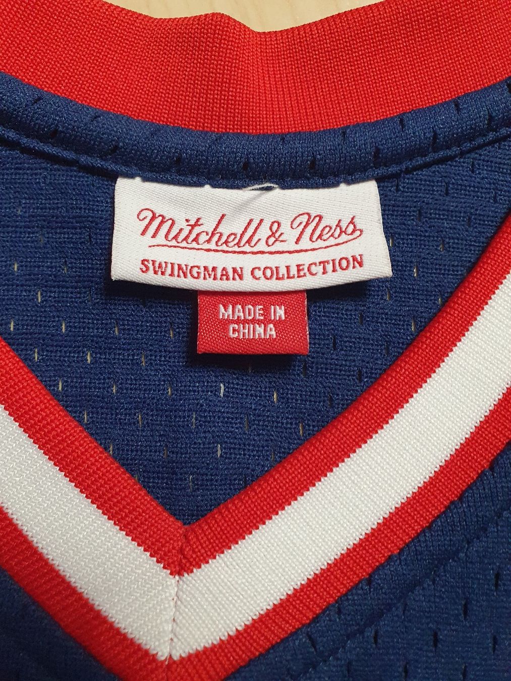 Mitchell & Ness Canottiere & Pantaloni: Mitchell & Ness Rockets Olajuwon #34 Retro Trikot Gr. L – Nuovo (secondo la descrizione) da St. Gallen venduto da CaliSunshine 2