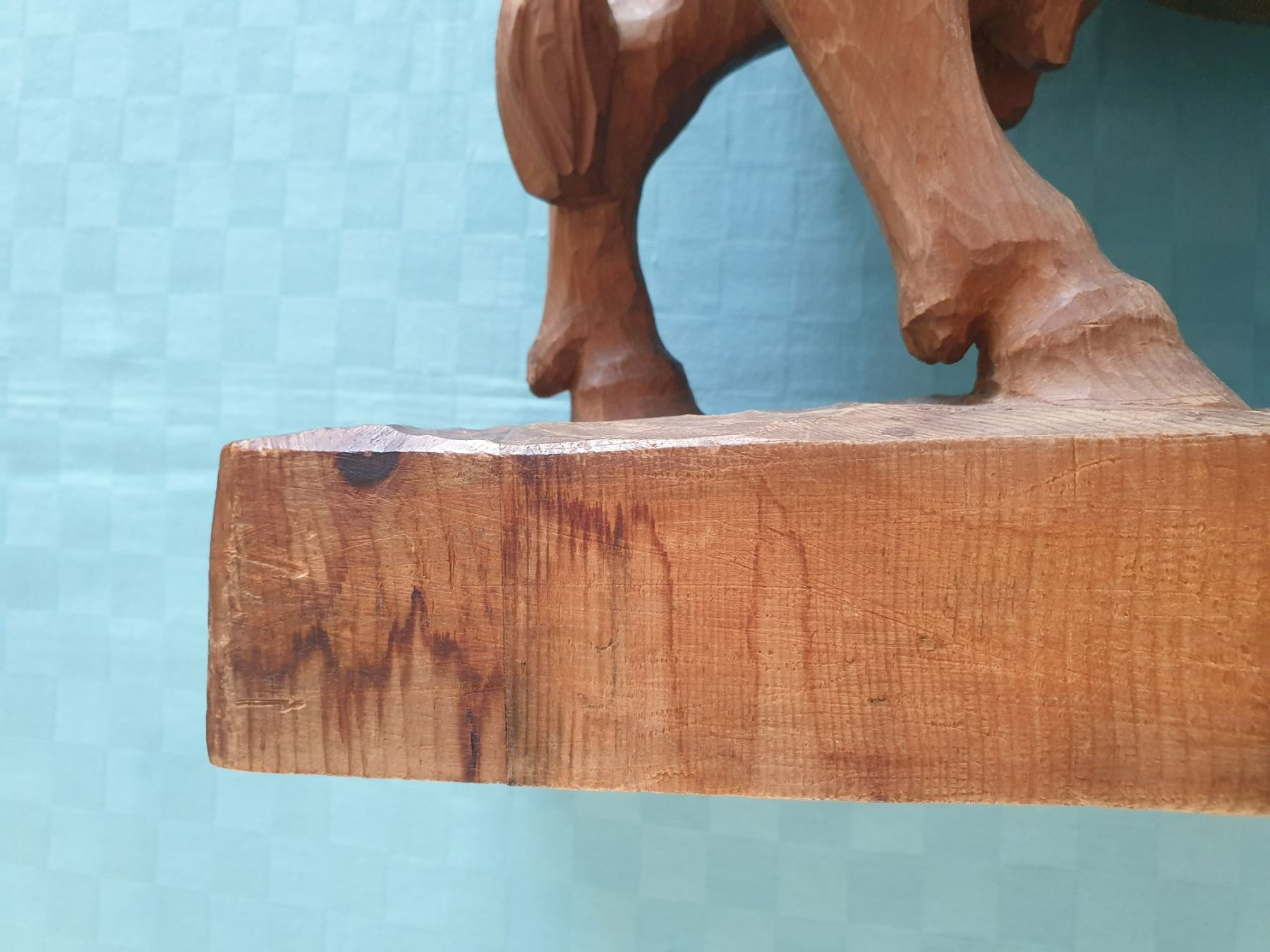 Figuren: Alte grosse handgeschnitzte Kuh mit Glocke auf Sockel – Gebraucht aus Mörschwil von spirspi 3