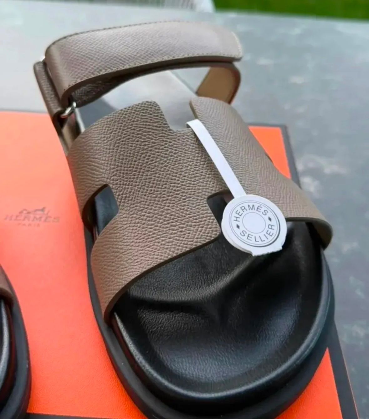 Hermès Herrenschuhe: Hermès Chypre Sandalen Gr. 43, braun – Neu (gemäss Beschreibung) aus Triesen von atos87 1