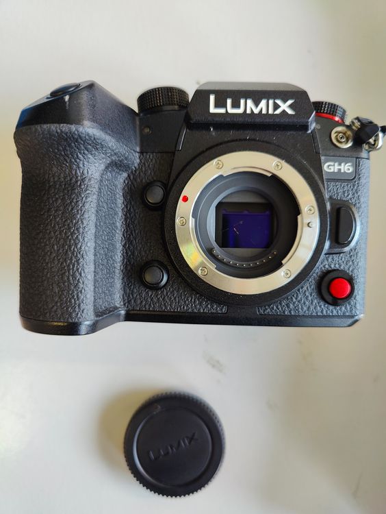 Kamera Canon DC GH 6 Ab 20.Fr (Defekt) in Solothurn für CHF 170 – mit ...