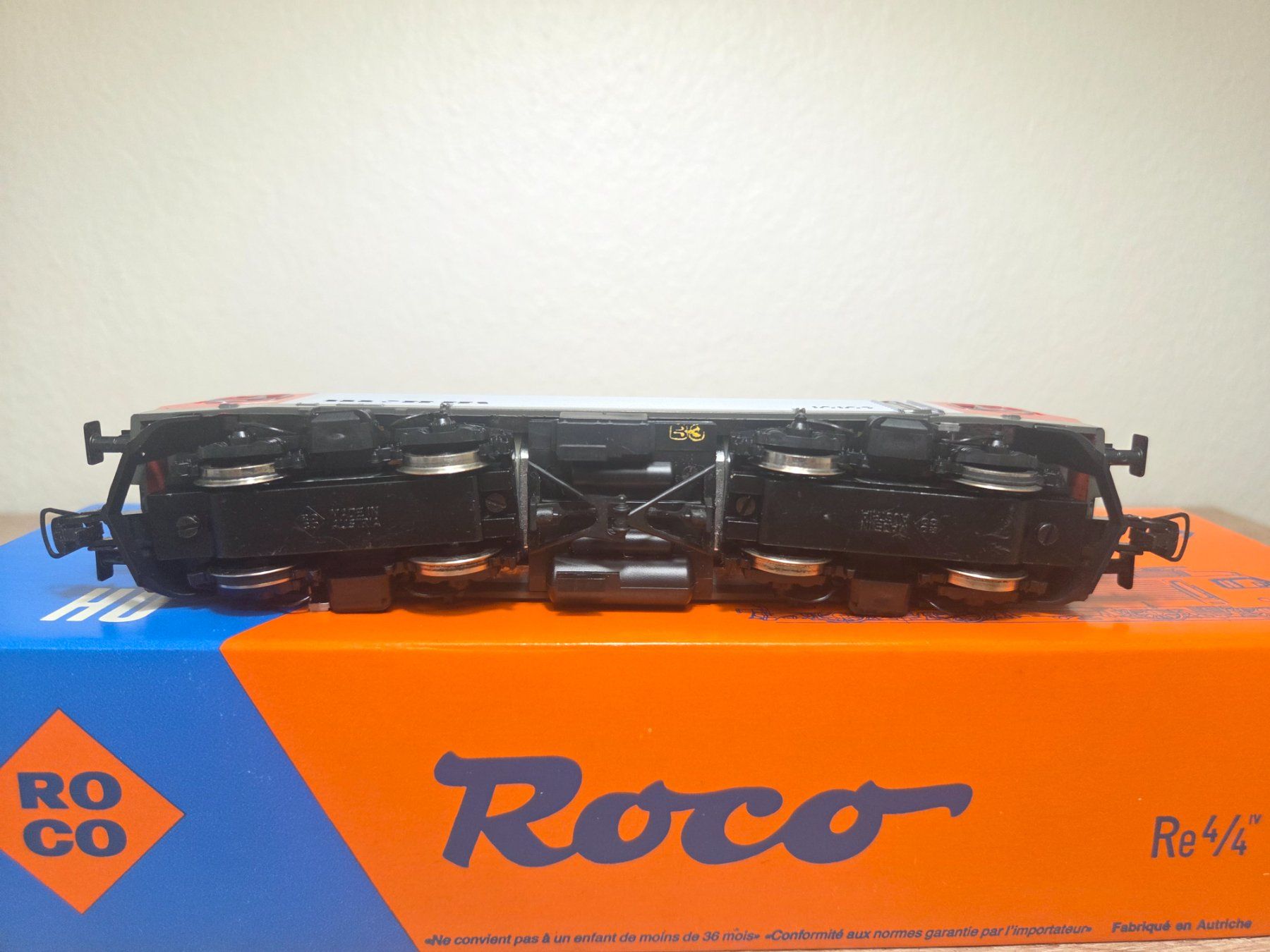 Roco Modellini di ferrovie: Roco 04178 A E-Lok 10102 SBB H0 (1) – Usato da St-Aubin-Sauges venduto da Lo_Go 5
