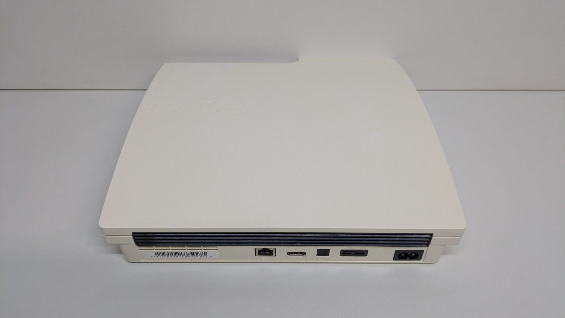 Sony Console: PlayStation 3 Slim in weiss mit 2 Controller – Usato da Menziken venduto da mame18 5