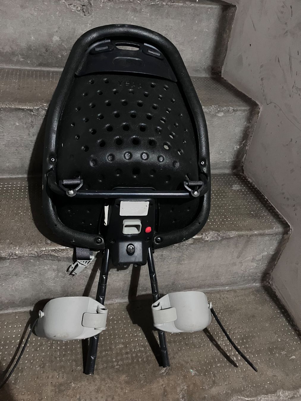 Auto-Kindersitze: Thule Yepp 2 mini – Gebraucht aus Basel von ash22 1