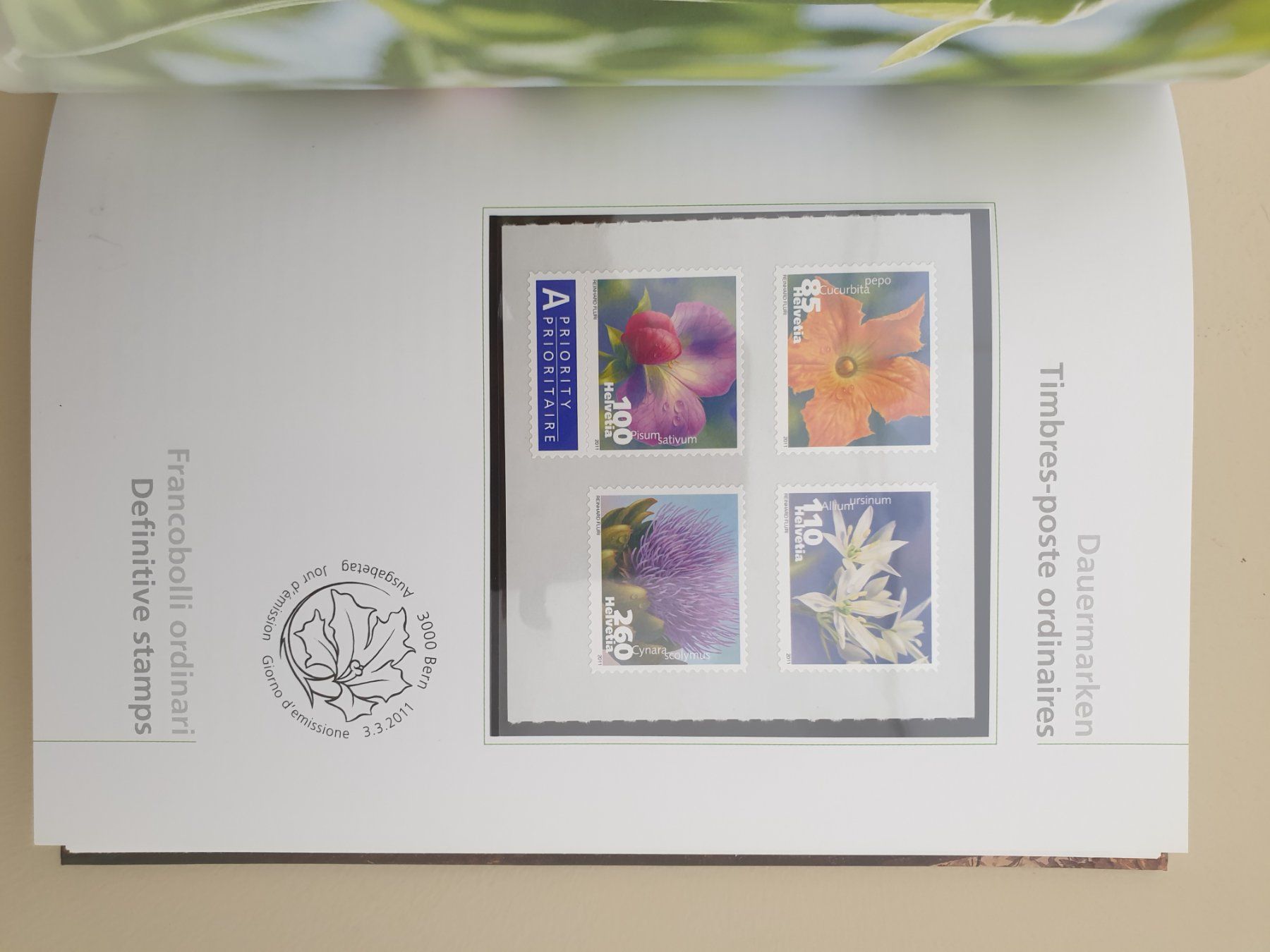 Tutti i francobolli: Schweizer Briefmarken Jahrbuch 2011 postfrisch Top – Nuovo (secondo la descrizione) da Frauenfeld venduto da Kasico 4