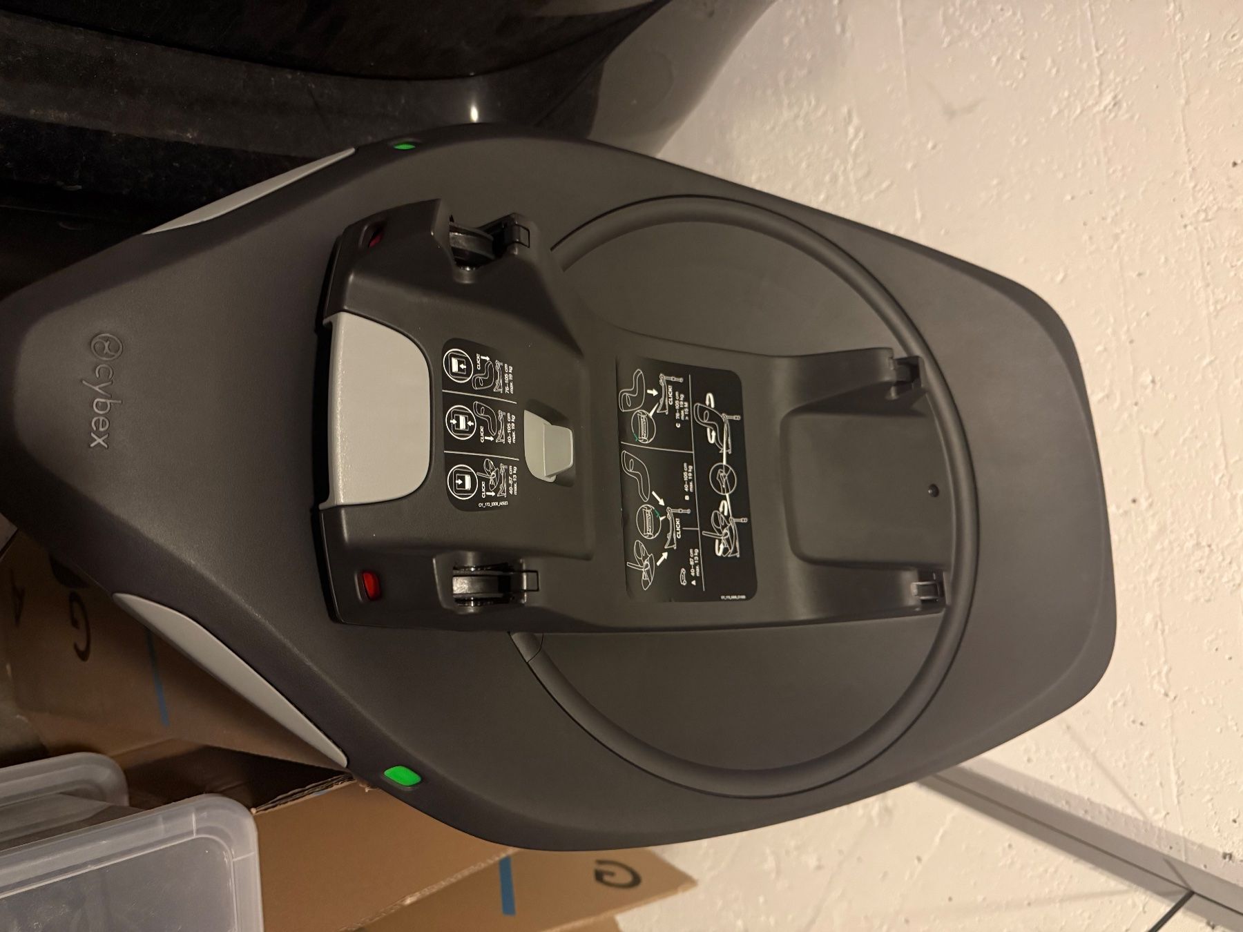 Cybex Seggiolini per auto: Base isofix base G – Nuovo e nell'imballaggio originale da Moudon venduto da nou_66ln 4