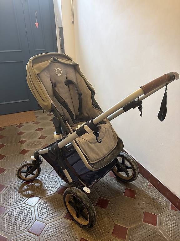 Bugaboo Carrozzine: Bugaboo Fox inkl. Zubehör – Usato da Eglisau venduto da AuRevoirSimone