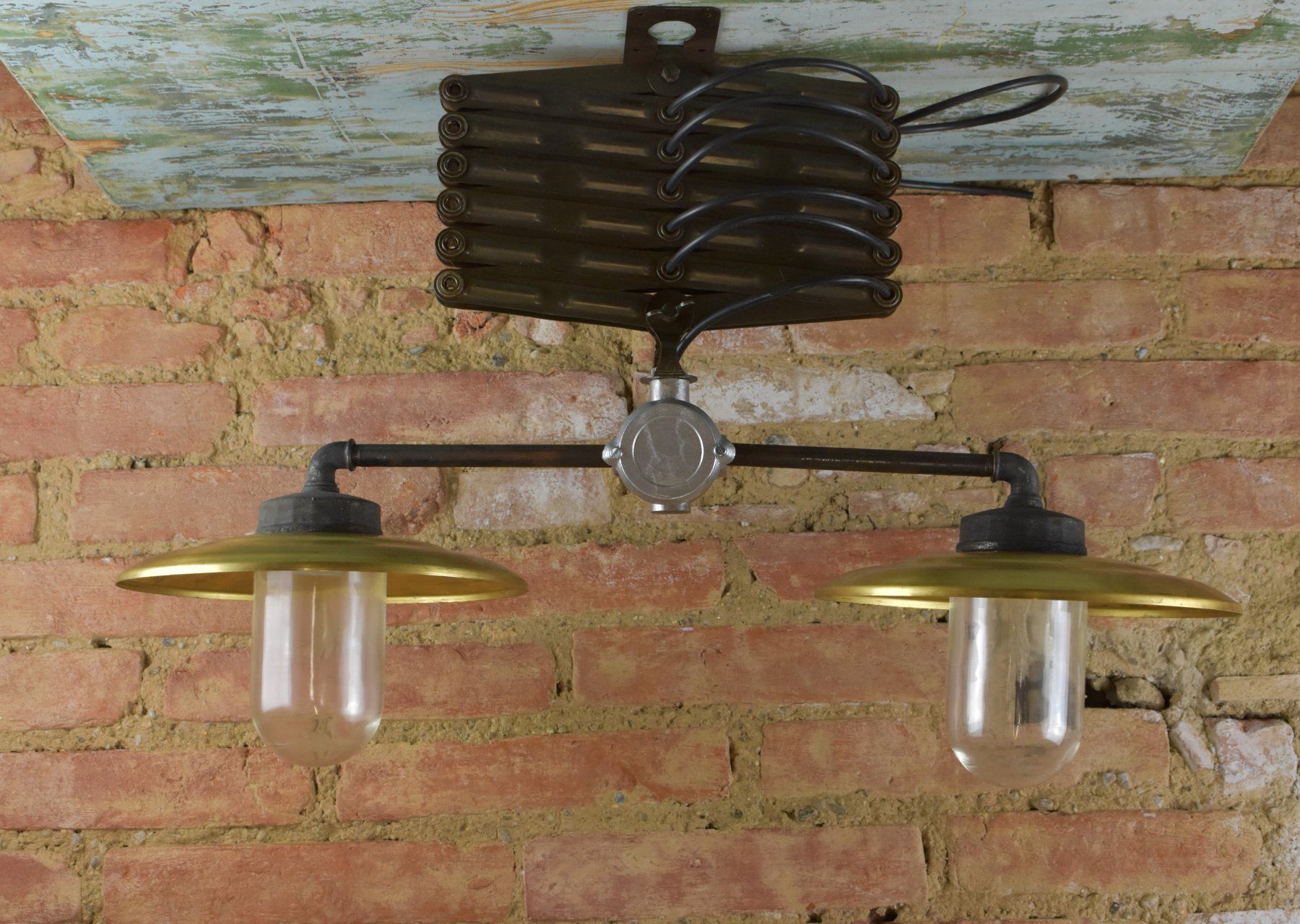 Lampen: Alte Scheren Lampe/Alte Doppel Schirm Lampe/Messing – Gebraucht aus kraiburg am inn von Vintage-Living 1