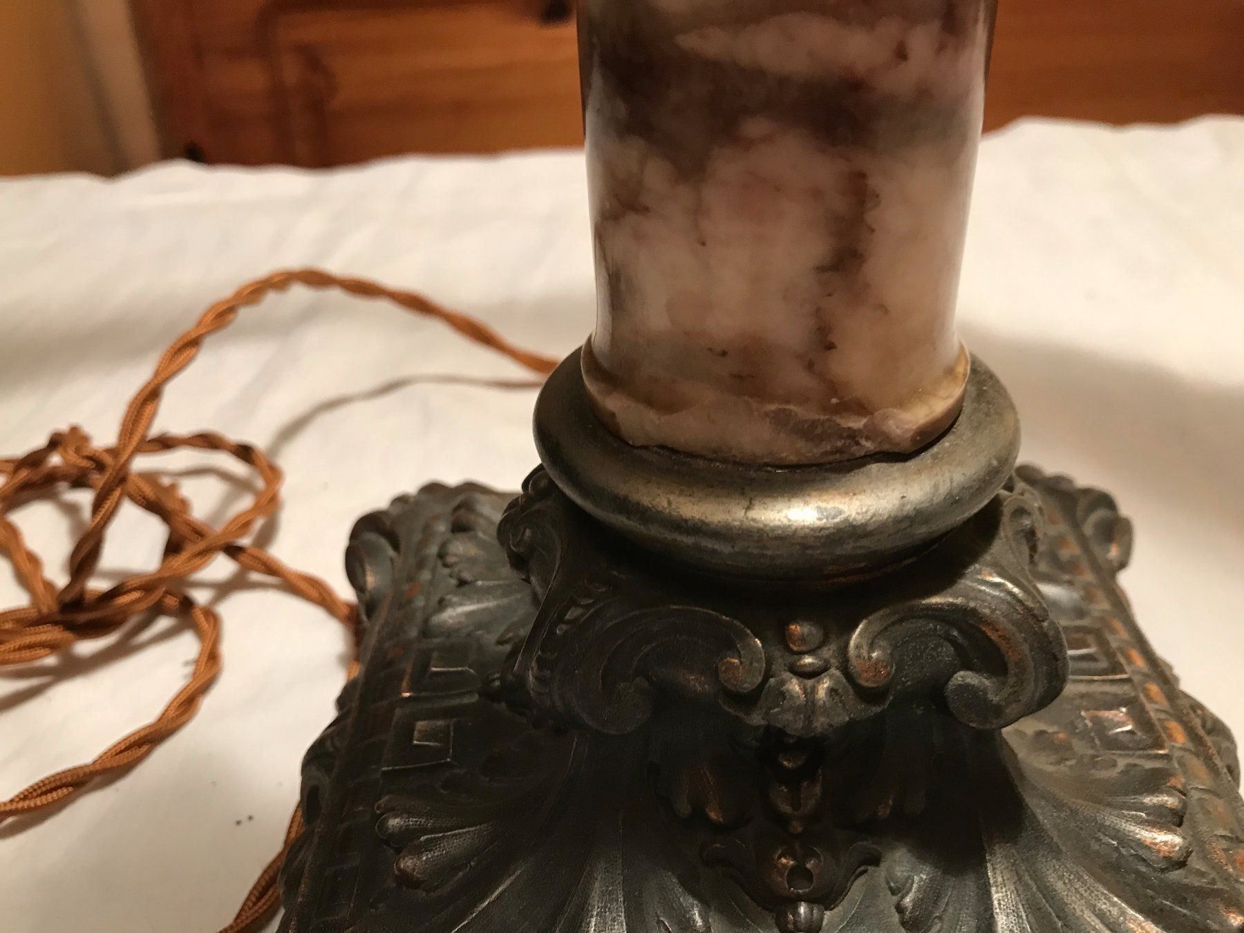 Lampen: Lampe de table pied en pierre et bronze – Gebraucht aus Ste-Croix von BuffetSC 6
