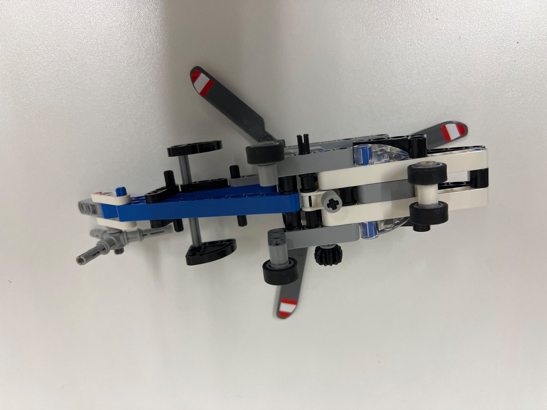 Lego Kit di costruzioni: LEGO Technic Helikopter 42020 – Usato da Bottmingen venduto da Botbas 3