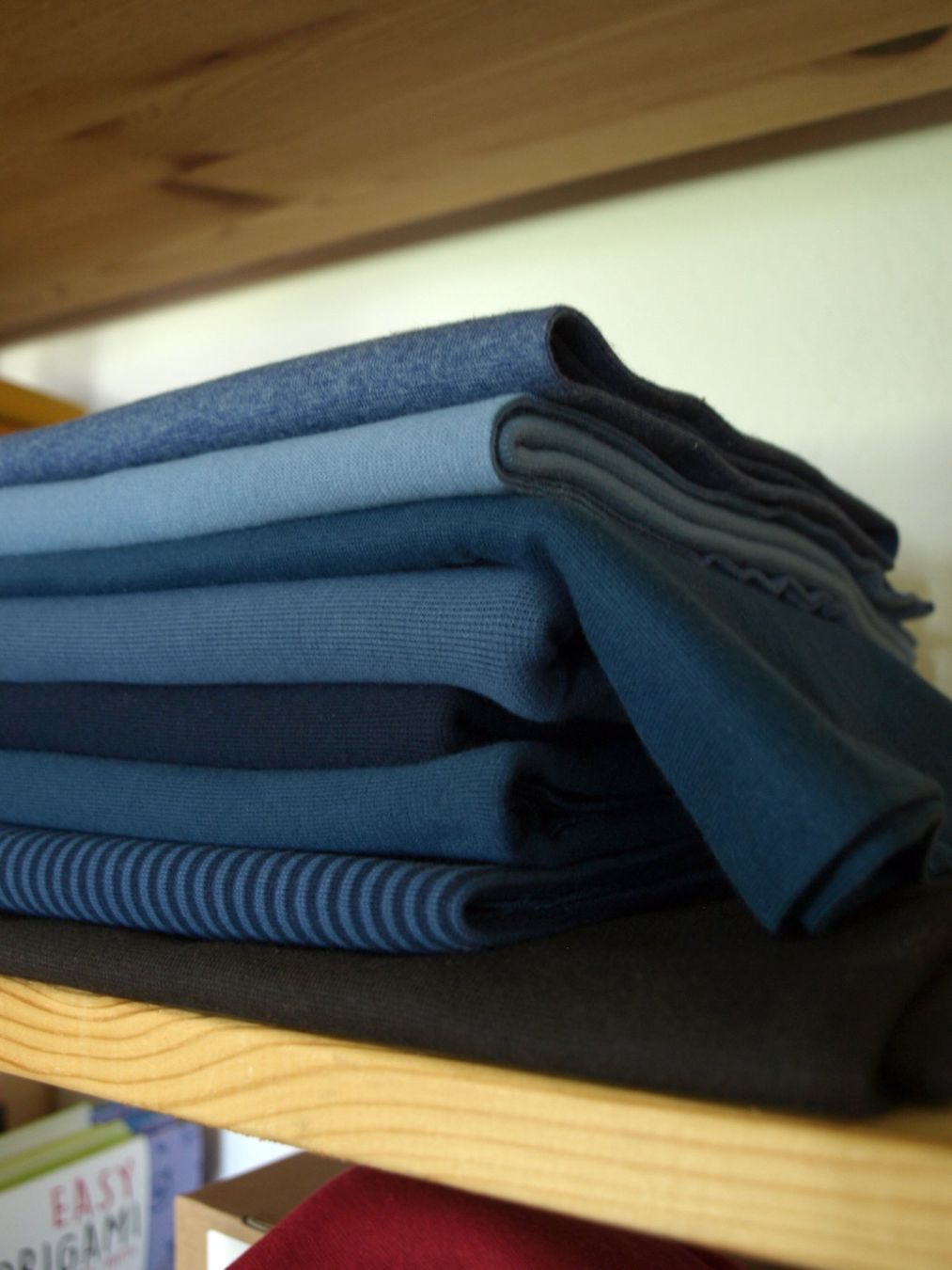 Stoffe: Bio Bündchen Braun/Blau ca 4 Meter – Gebraucht aus Dornach von Zimtundzucker