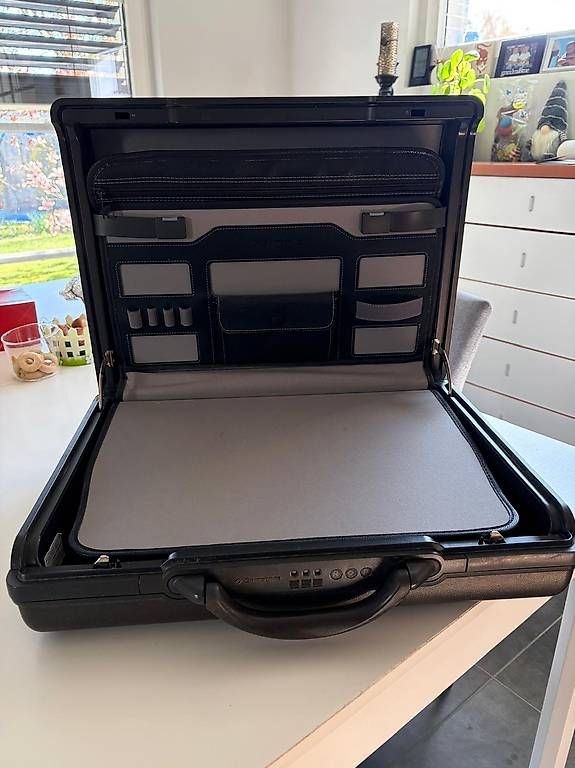 Reisekoffer: Samsonite Esteem Business-Koffer – Gebraucht aus Ballwil von rodproc 2