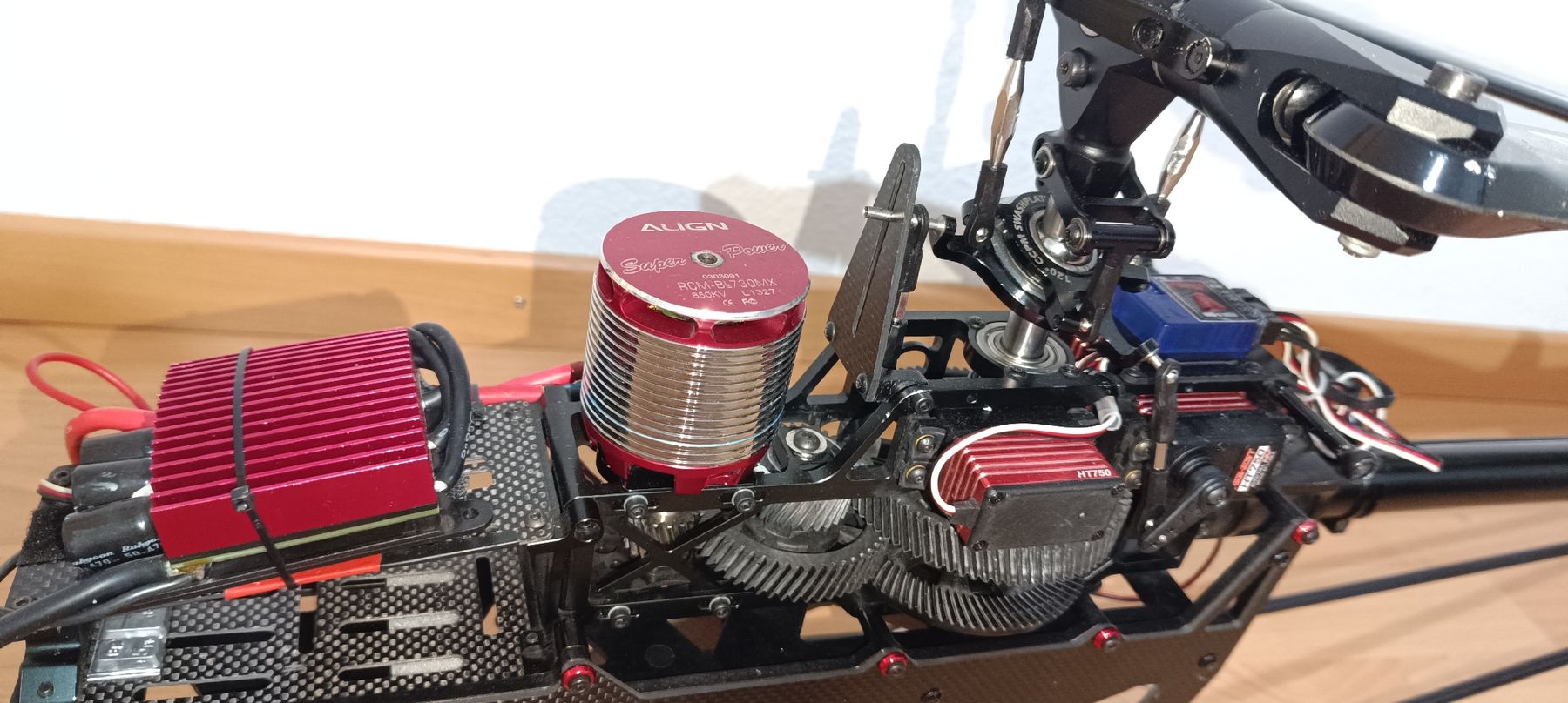 Heli-Professional Modellismo RC: Soxos DB7 700 Heli 6 S – Usato da Lausen venduto da Trex700dfc 6