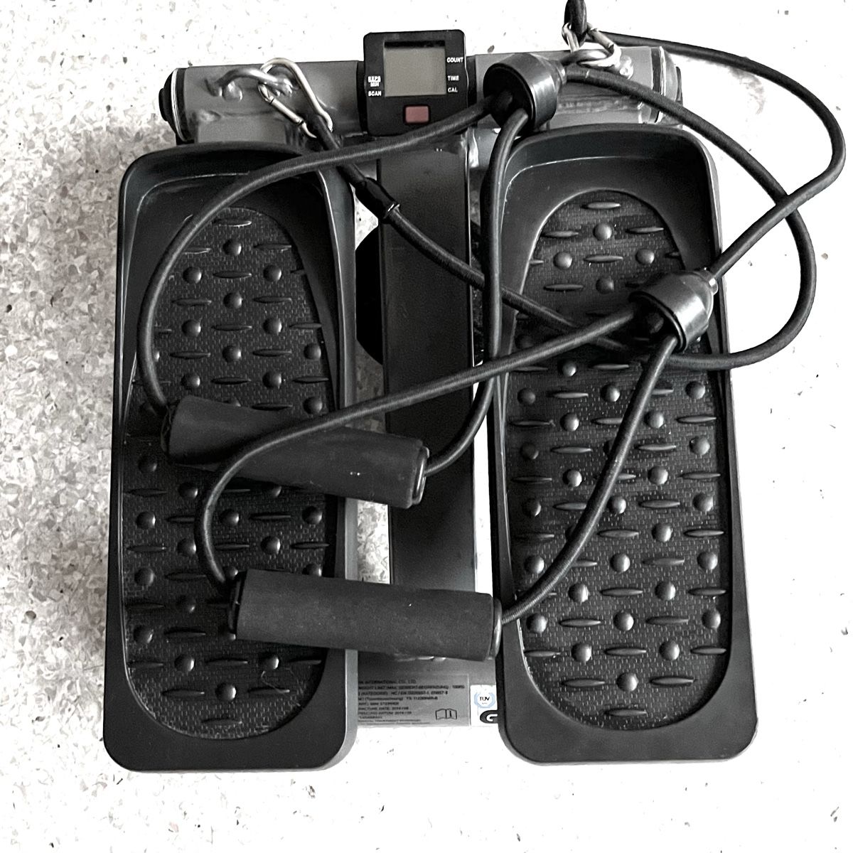 Hometrainer: Neuer K TEC Stepper mit Widerstandsbändern und Instructions – Nuovo (secondo la descrizione) da Winterthur venduto da auctiontown