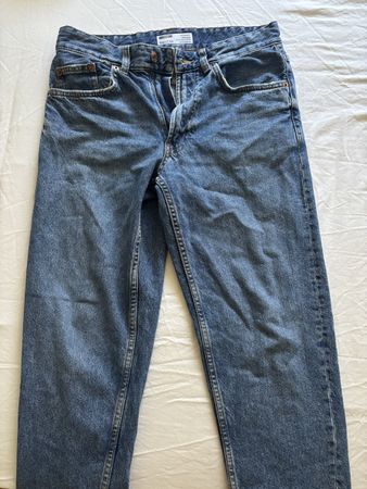 Bershka Jeans Straight Vintage – Grösse EU 34 – Top Zustand