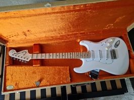 Fender USA Yngwie Malmsteen Stratocaster weiss
