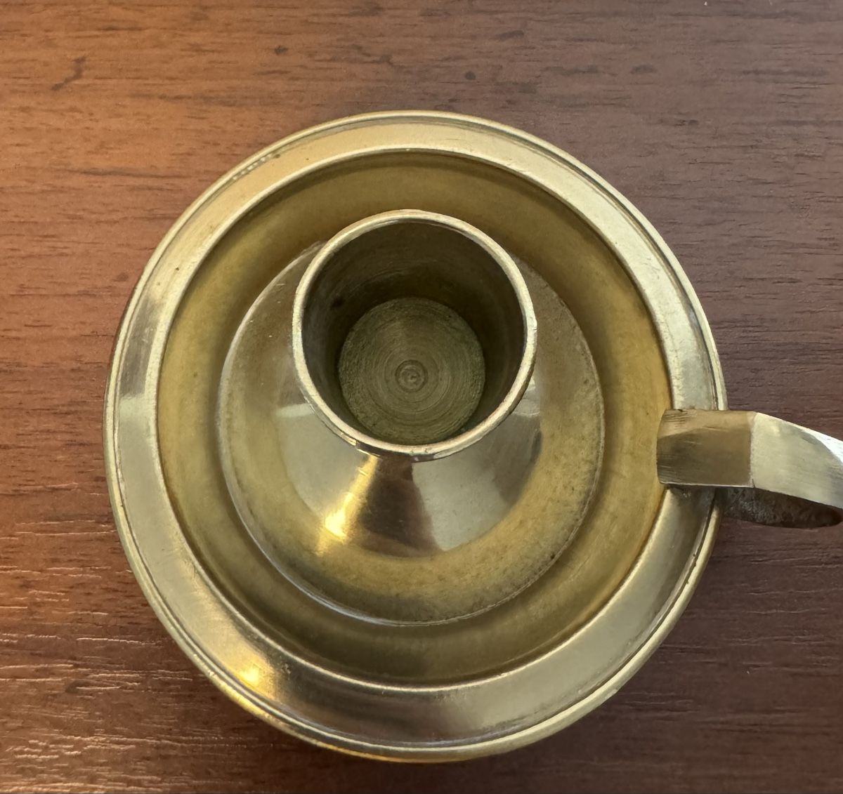Portacandele: Messing Kerzenhalter mit Griff – Usato da Balsthal venduto da Narulya 2