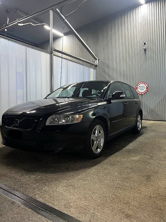 Automobili: Volvo V50 2.0D – Usato da Sursee venduto da maz_6hzr 2