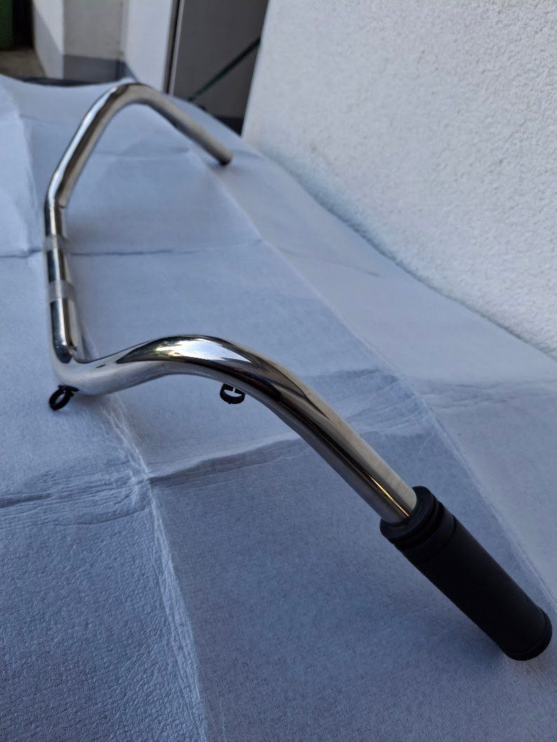 Toutes les pièces détachées moto: Harley custom Lenker – D'occasion à Spiez par Fjuli 1
