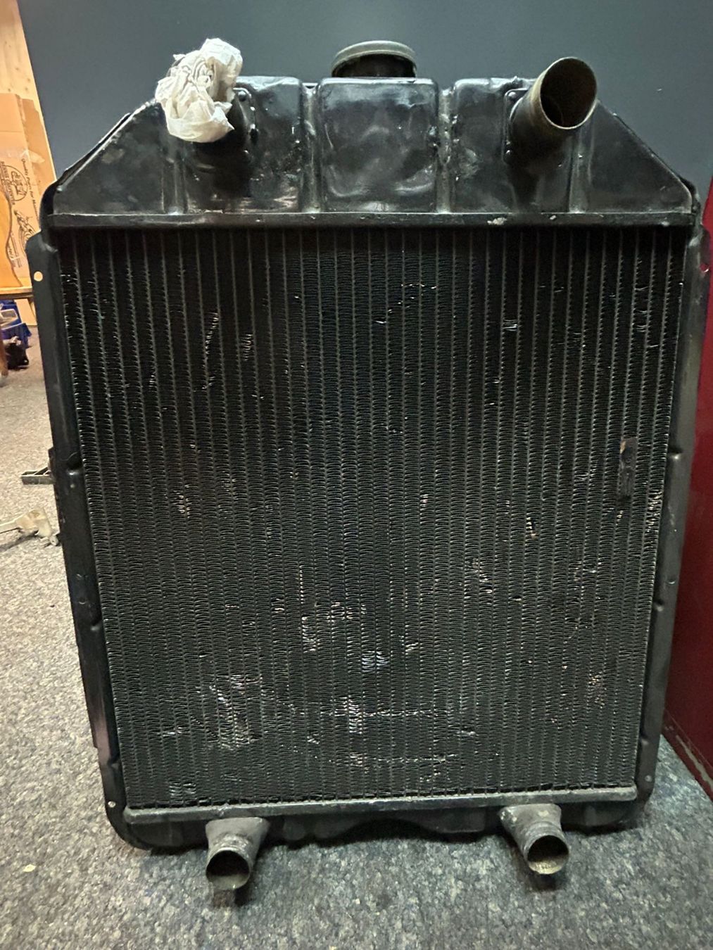 Ford Tutti pezzi di ricambio auto: Occ. Wasserkühler Ford V8 Flathead – Usato da Niederdorf venduto da St170