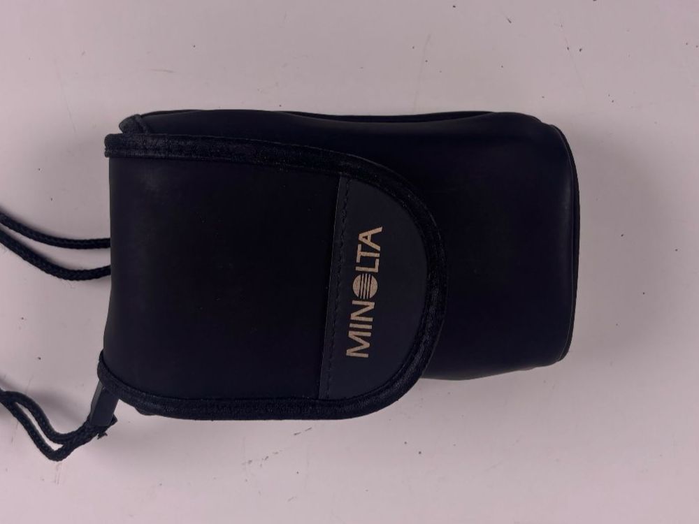 Minolta Fotocamera: Minolta Riva 100AF Red-Eye Reduction Kamera – Usato da Wettingen venduto da Wendemarket 5