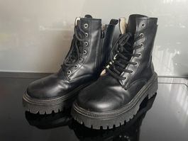 STIEFELETTEN SCHWARZ - GRÖSSE 36 - NEUWERTIG