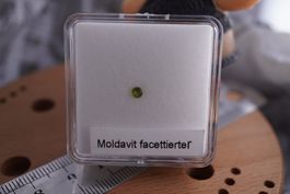 Moldavit   Facettiert 2,5mm     ab  1.-     Räumung