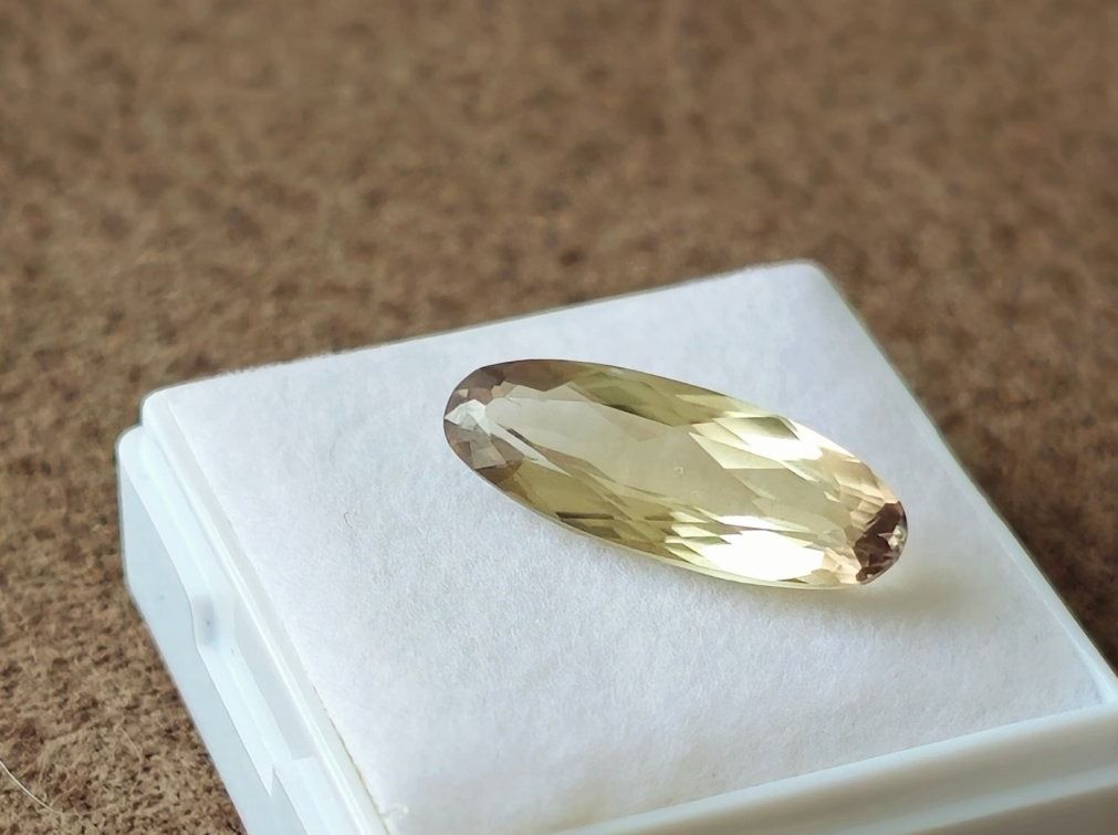 Pietre preziose: Csarite,Diaspore Farbwechsel – Nuovo (secondo la descrizione) da Wolhusen venduto da toni079 2