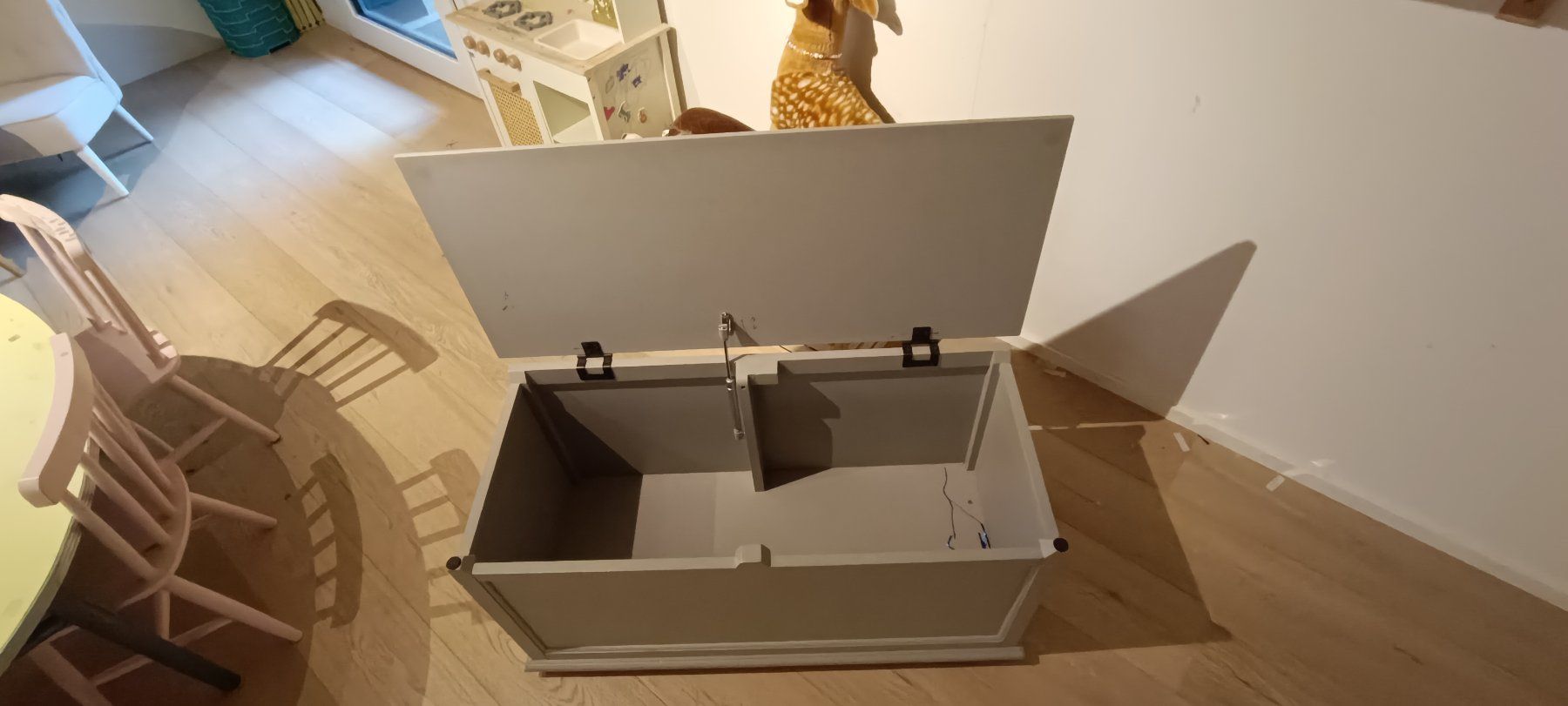 Truhen: Coffre de rangement gris clair : 45x90x40 – Gebraucht aus Trélex von lef_57gj 3
